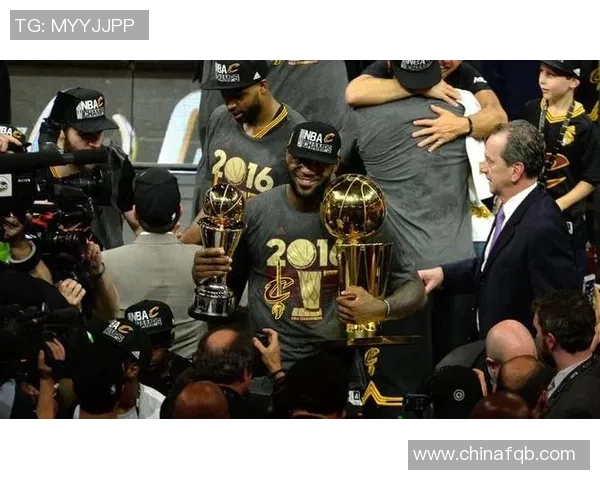 17骑士与16勇士实力对比谁更强大篮球历史上的巅峰对决分析